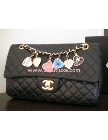 SAC CHANEL 2.55 NOIR A BRELOQUES