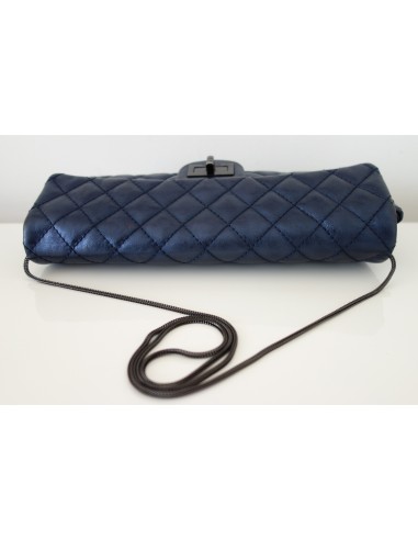 SAC CHANEL 2.55 BAGUETTE BLEU METALLIQUE SAC CHANEL 2.55 BAGUETTE BLEU METALLIQUE