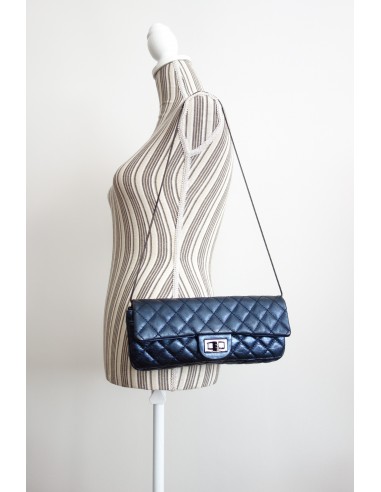 SAC CHANEL 2.55 BAGUETTE BLEU METALLIQUE SAC CHANEL 2.55 BAGUETTE BLEU METALLIQUE