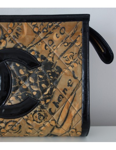 TROUSSE / POCHETTE CHANEL MEDAILLON... TROUSSE / POCHETTE CHANEL MEDAILLON...