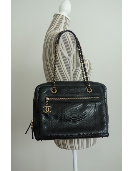 SAC CHANEL CAMERA NOIR CUIR ET PYTHON