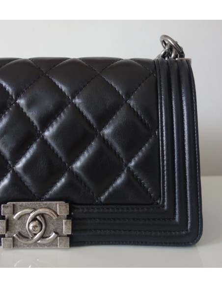 SAC CHANEL BOY MEDIUM CUIR NOIR