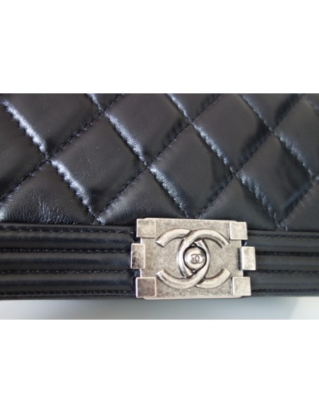 SAC CHANEL BOY MEDIUM CUIR NOIR