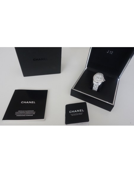 MONTRE CHANEL J12 FULL DIAMANTS POUR DAME