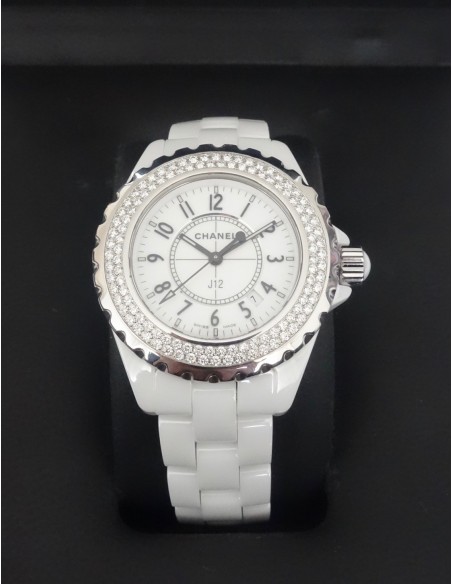 MONTRE CHANEL J12 FULL DIAMANTS POUR DAME