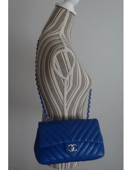 SAC CHANEL CHEVRON BLEU ELECTRIQUE