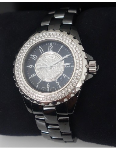 MONTRE CHANEL J12 33mm FULL DIAMANTS MONTRE CHANEL J12 33mm FULL DIAMANTS