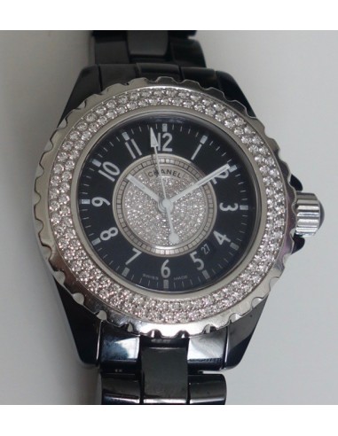 MONTRE CHANEL J12 33mm FULL DIAMANTS MONTRE CHANEL J12 33mm FULL DIAMANTS