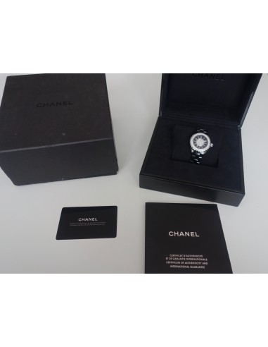 MONTRE CHANEL J12 33mm FULL DIAMANTS MONTRE CHANEL J12 33mm FULL DIAMANTS