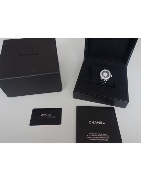 MONTRE CHANEL J12 33mm FULL DIAMANTS