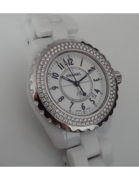 MONTRE CHANEL J12 FULL DIAMANTS