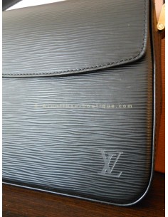 SAC VUITTON EPI MODELE BUCI 2