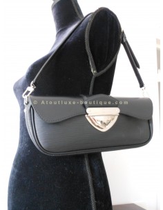 SAC / POCHETTE VUITTON...