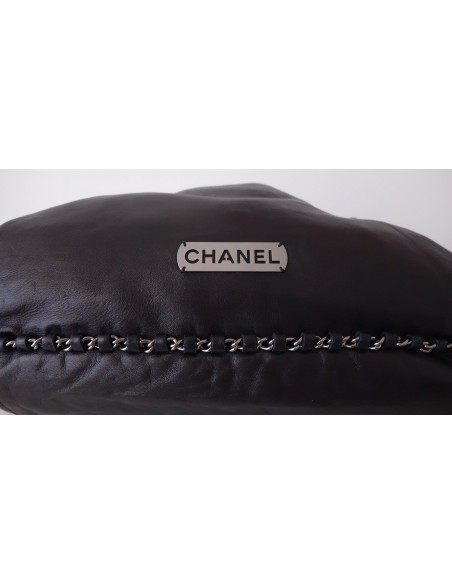 Sac Chanel Hobo cuir noir