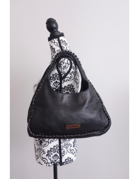 Sac Chanel Hobo cuir noir