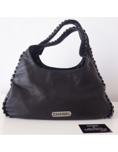 Sac Chanel Hobo cuir noir