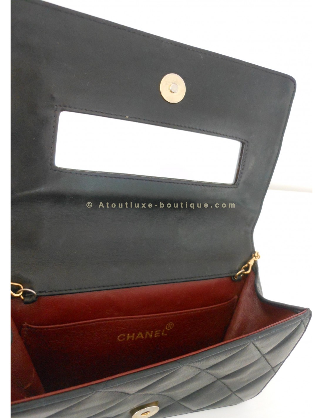 Pochette Chanel Timeless Rouge - Excellent état - Occasion