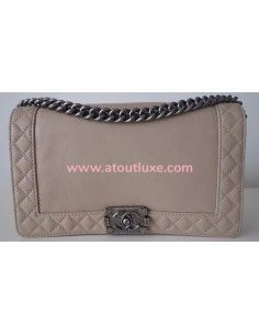 Sac Chanel Boy beige 2