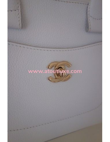 Sac Chanel petit shopping blanc Sac Chanel petit shopping blanc