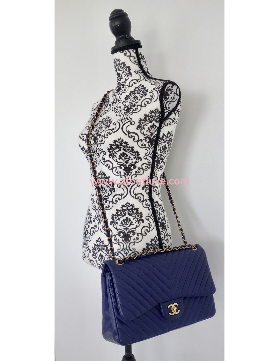 Chanel classic chevron store
