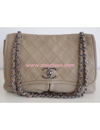 Sac Chanel Classique beige