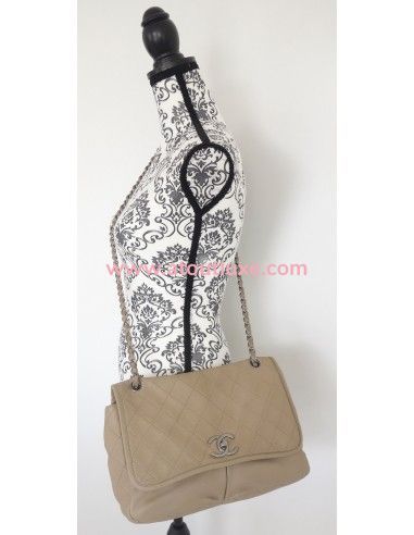 Sac Chanel Classique beige Sac Chanel Classique beige