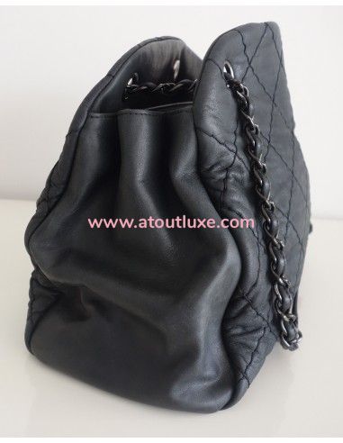 sac Chanel Mademoiselle cuir noir sac Chanel Mademoiselle cuir noir