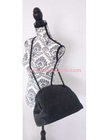sac Chanel Mademoiselle cuir noir sac Chanel Mademoiselle cuir noir
