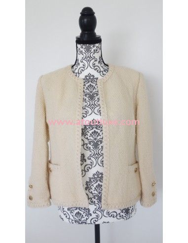 Veste Chanel taille 40