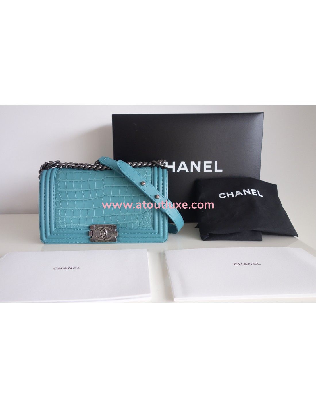 Sac deals boyfriend chanel