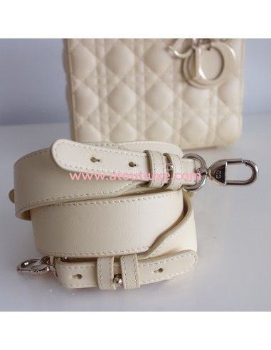 Sac Lady Dior jaune pâle Sac Lady Dior jaune pâle