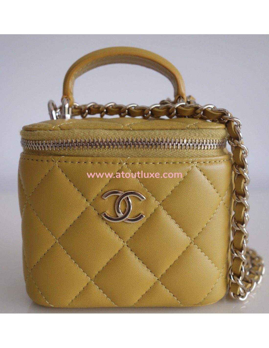 Sac pochette Chanel avec chaine