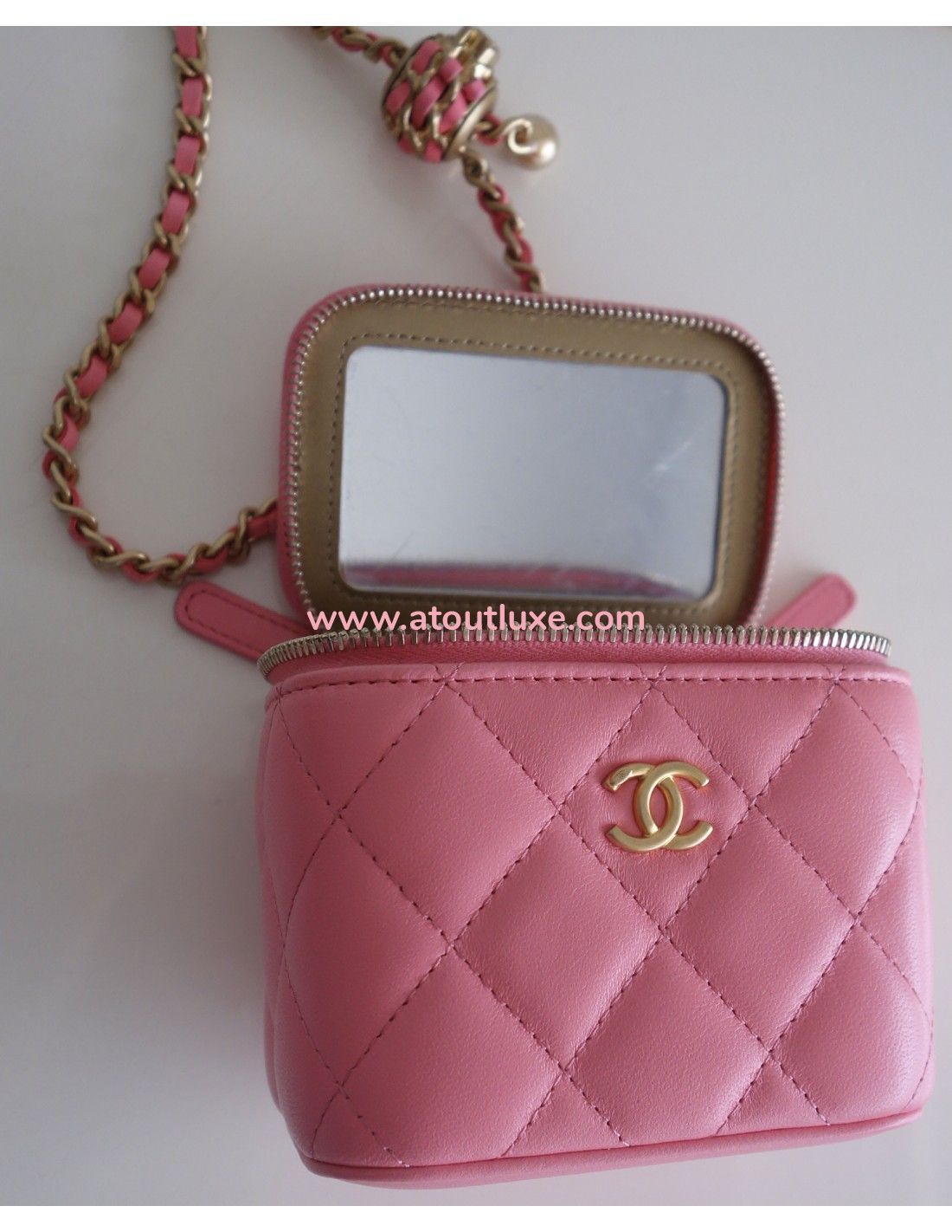 Mini pochette Chanel classique rose