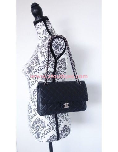 Sac Chanel Classique médium agneau Sac Chanel Classique médium agneau