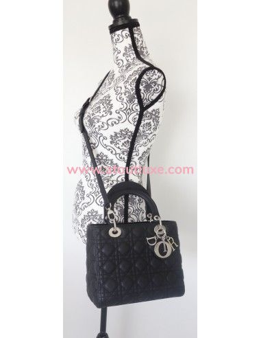 Sac Lady Dior médium veau noir Sac Lady Dior médium veau noir