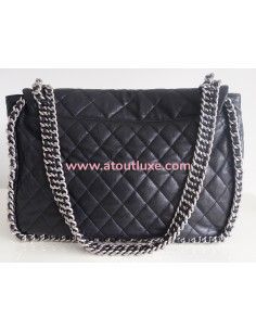 Sac Chanel chain around 2