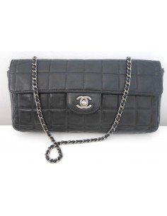 SAC CHANEL BAGUETTE AGNEAU...