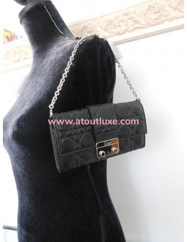 POCHETTE / PORTE-FEUILLE NEW LOCK DIOR POCHETTE / PORTE-FEUILLE NEW LOCK DIOR