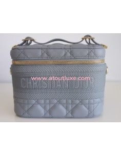 Vanity Diortravel cuir gris 2