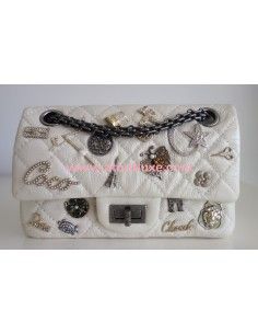 Sac Chanel 2.55 charms 2