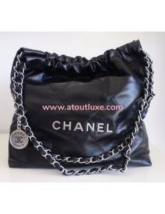 Sac Chanel 22 noir petit...
