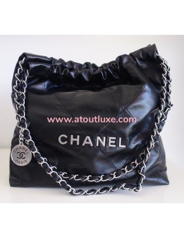 Sac Chanel 22 noir petit modèle