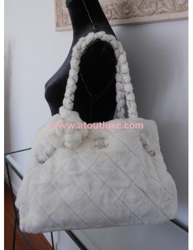 SAC CHANEL FAUSSE FOURRURE CAMELIA SAC CHANEL FAUSSE FOURRURE CAMELIA
