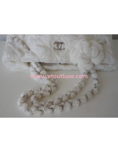 SAC CHANEL FAUSSE FOURRURE CAMELIA SAC CHANEL FAUSSE FOURRURE CAMELIA