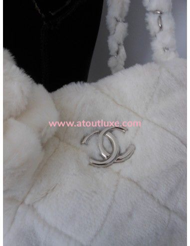 SAC CHANEL FAUSSE FOURRURE CAMELIA SAC CHANEL FAUSSE FOURRURE CAMELIA