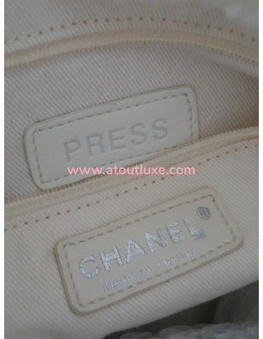 SAC CHANEL FAUSSE FOURRURE CAMELIA SAC CHANEL FAUSSE FOURRURE CAMELIA