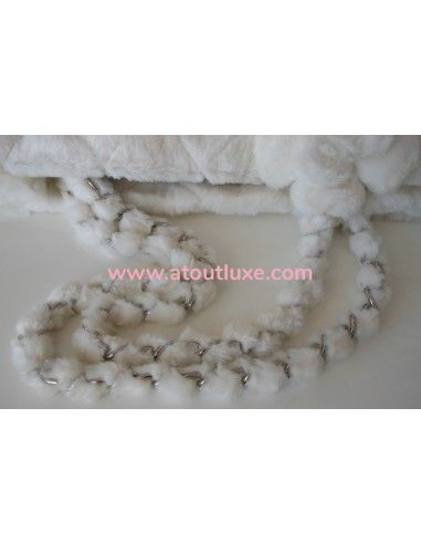 SAC CHANEL FAUSSE FOURRURE CAMELIA SAC CHANEL FAUSSE FOURRURE CAMELIA