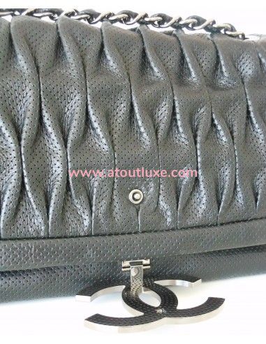 SAC CHANEL MADEMOISELLE NOIR GRAND... SAC CHANEL MADEMOISELLE NOIR GRAND...