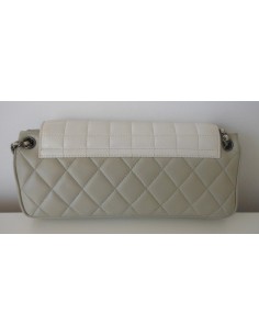 SAC CHANEL BAGUETTE CUIR 2