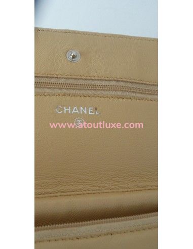 POCHETTE CHANEL WALLET ON CHAIN BEIGE POCHETTE CHANEL WALLET ON CHAIN BEIGE